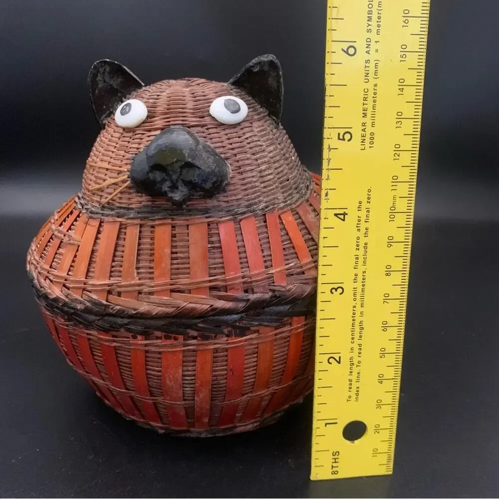 Vintage Chinese Cat Basket